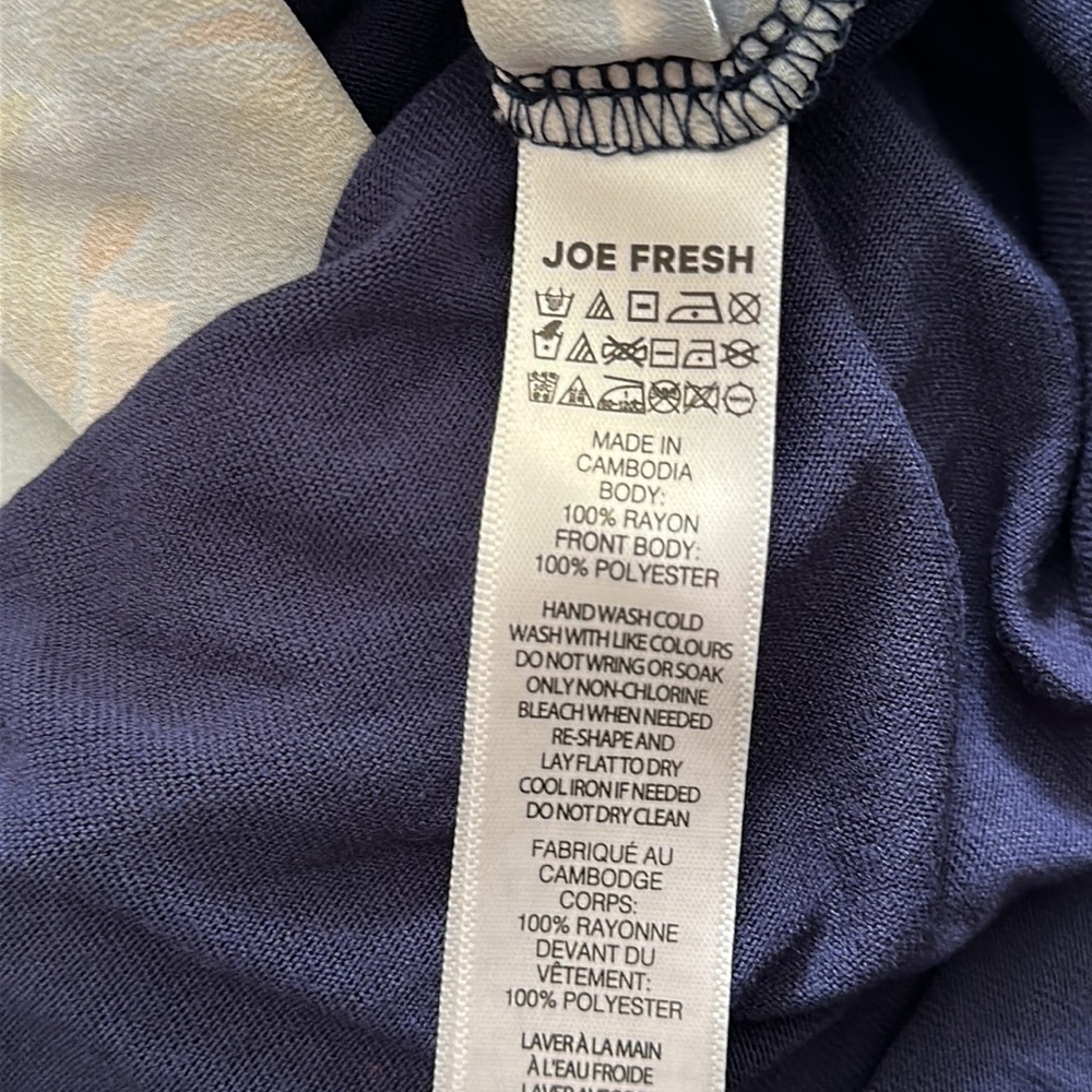 Joe Fresh Top size Small - Picture 4 of 5